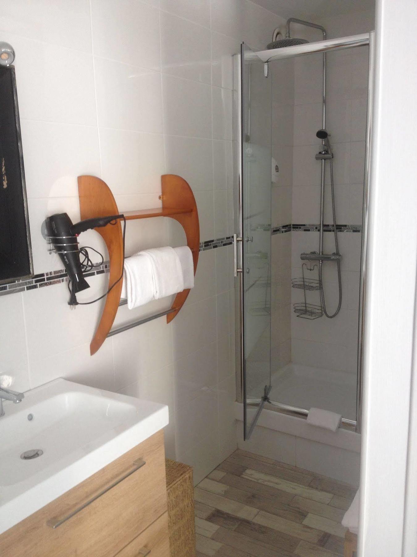 מונטיניאק Hotel Le P'Tit Monde מראה חיצוני תמונה